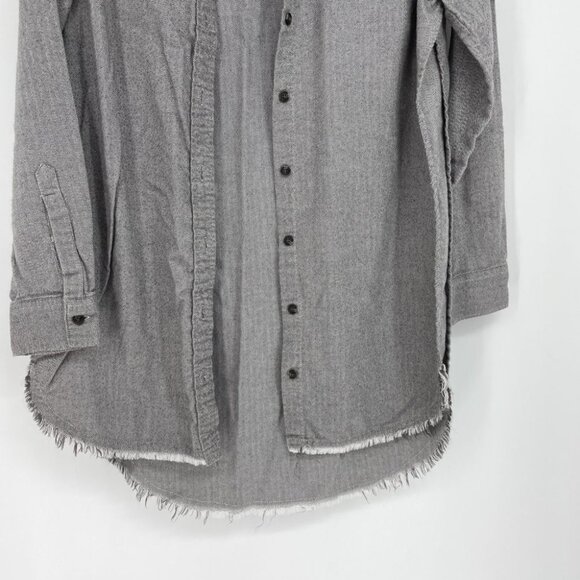 BDG Grey button down slit sides  fringe hem shirt - Picture 5 of 13